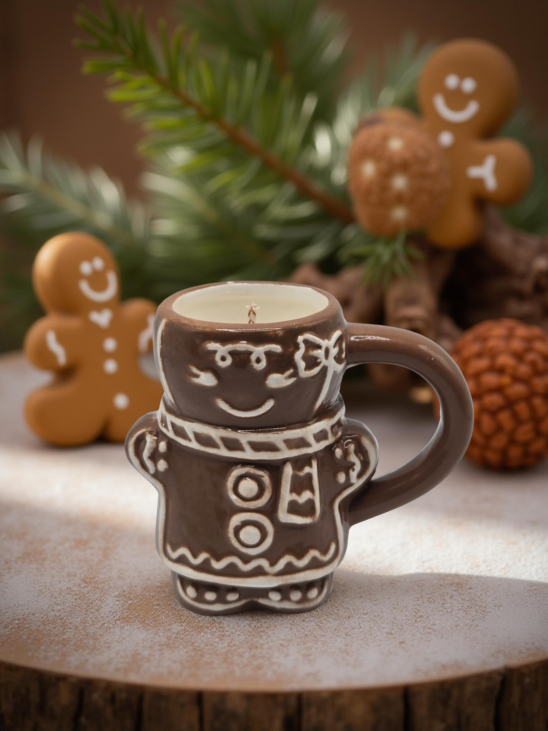 Christmas Kitchen Gingerbread Candle 3 oz